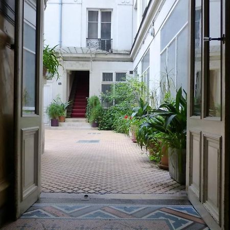 Notre Dame And River Seine Apartment Paris Bagian luar foto